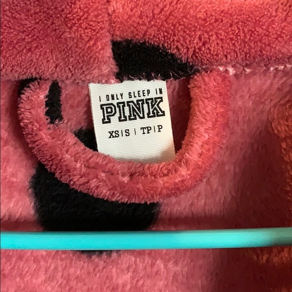 Victoria Secret Pink robe - Picture 2 of 3